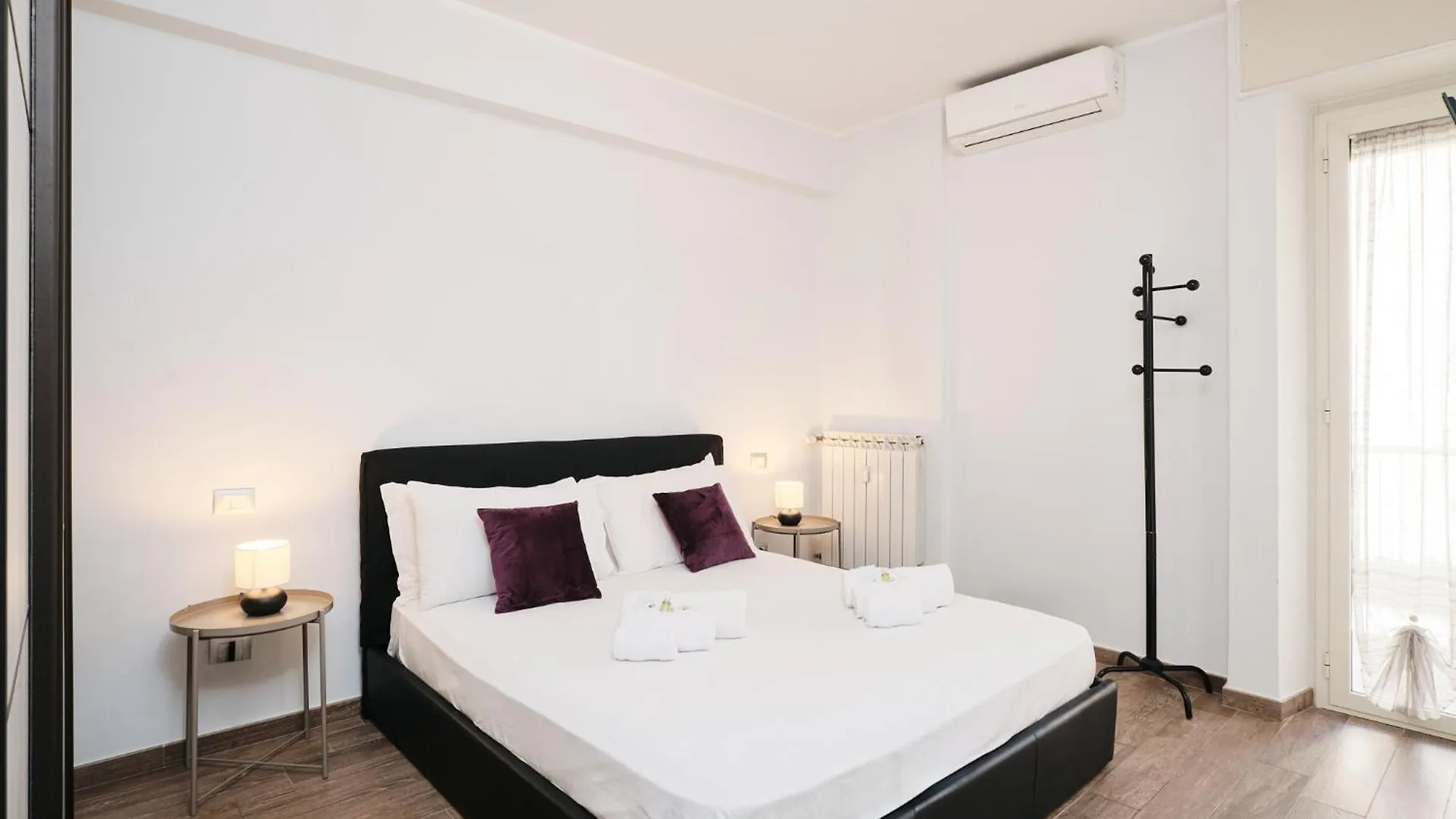 A Few Minutes From The Colosseum - Free Wi-Fi & Netflix Rome