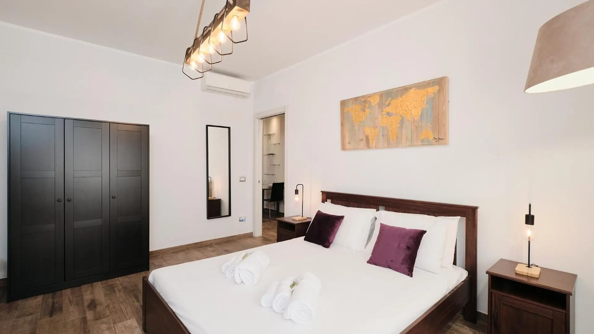 A Few Minutes From The Colosseum - Free Wi-Fi & Netflix Italy